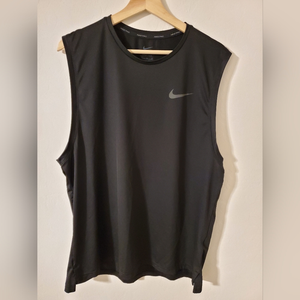 NIKE PRO COMBAT SHIRT BLACK SIZE LARGE